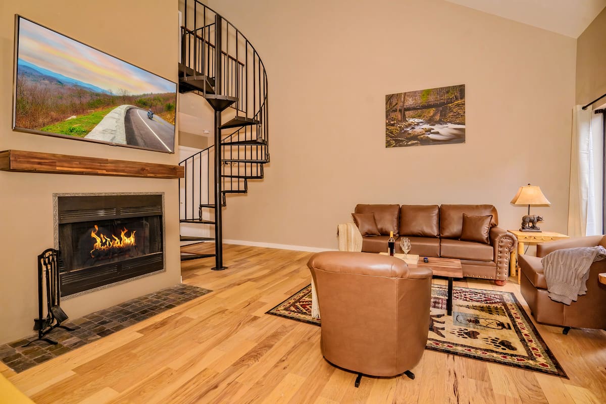 Basecamp Gatlinburg photo 7